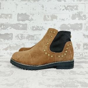 New SEVEN7 Romanoff Waterproof Brown Suede Ankle Boots with Gold Studs D561